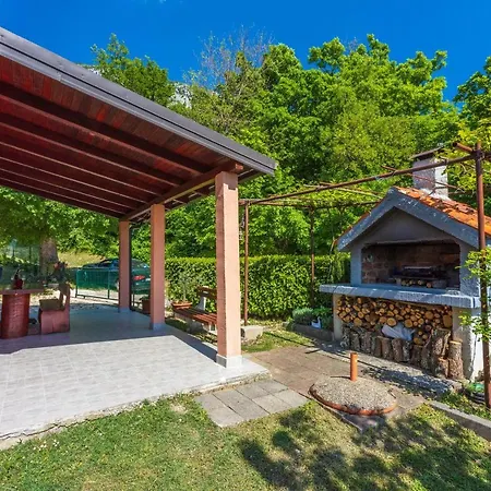 Hébergement de vacances House Nado *