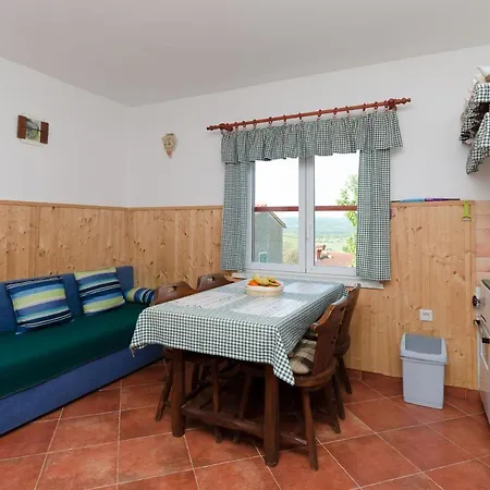 House Nado Pulgarija Cepic