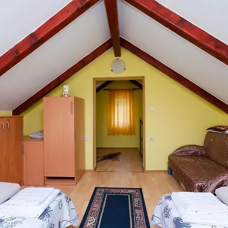 House Nado Hébergement de vacances